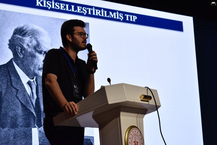 Arş. Gör. Enes Bal, “Kişiselleştirilmiş Tıp ve Bilim” Üzerine Konuşma Yaptı