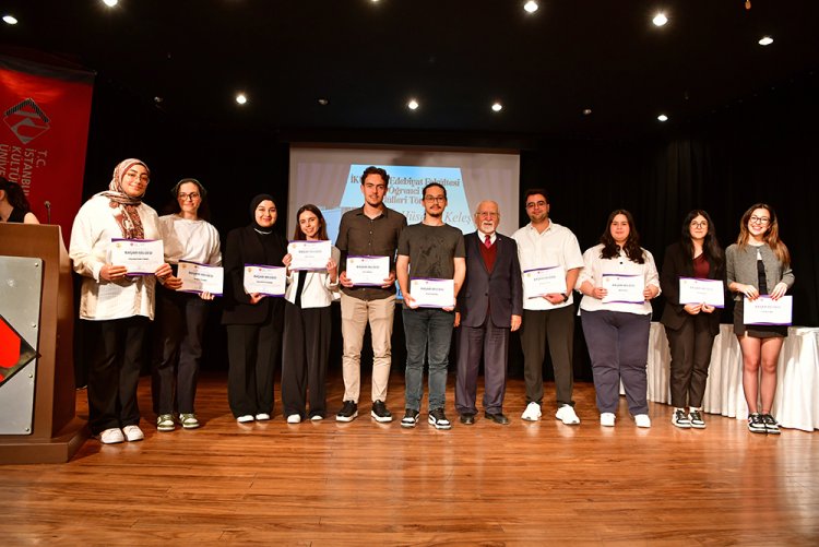 “İKÜ Fen-Edebiyat Fakültesi Öğrenci Başarı Ödülleri Töreni”