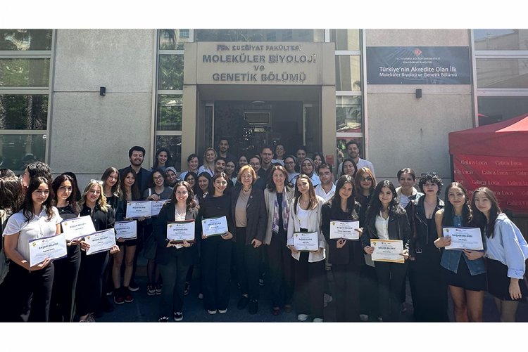 “İKÜ Fen-Edebiyat Fakültesi Öğrenci Başarı Ödülleri Töreni”