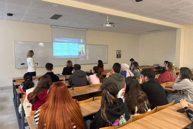 “MikroRNA’lar: Bitki Biyoteknolojisinin Geleceğini Şekillendiren Moleküler Mimarlar”